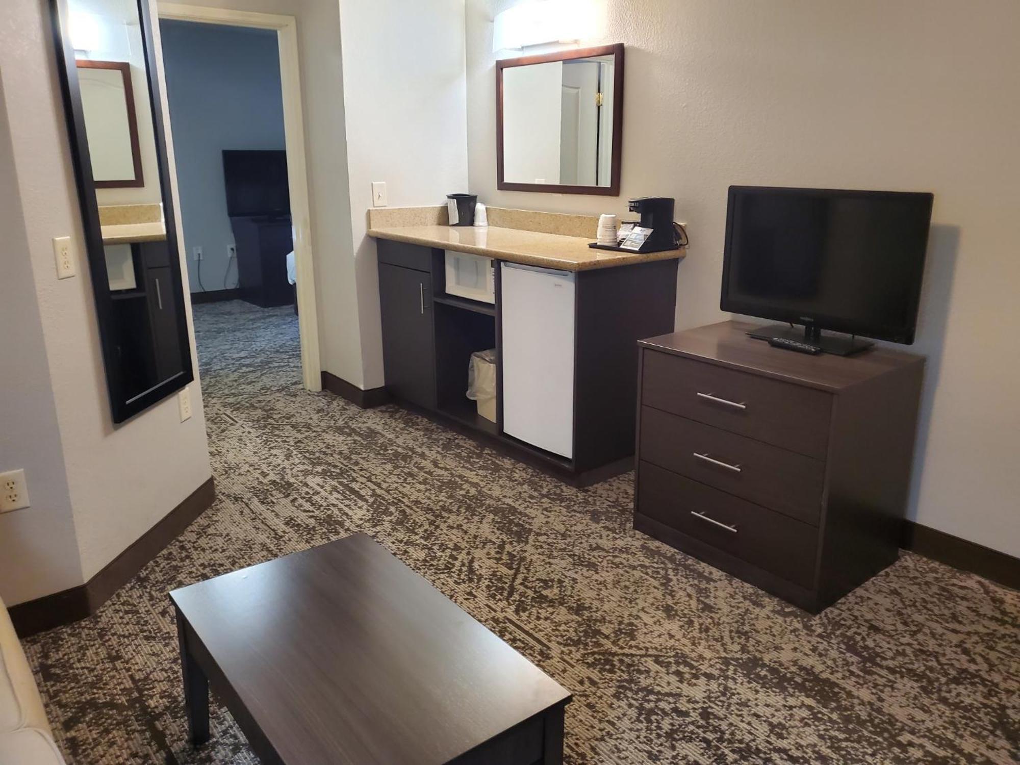 Best Western Fort Wayne Inn & Suites North Екстериор снимка