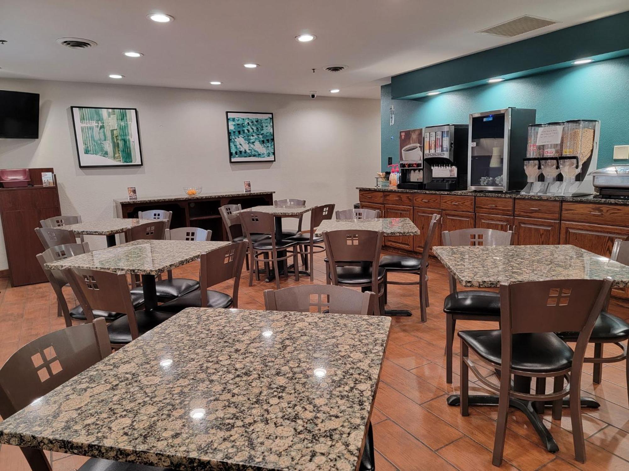 Best Western Fort Wayne Inn & Suites North Екстериор снимка